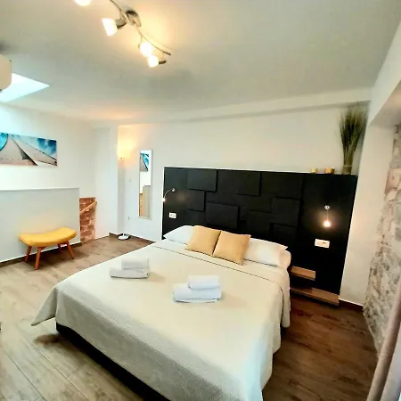 Studio Pomalo/ Take It Easy شقة *