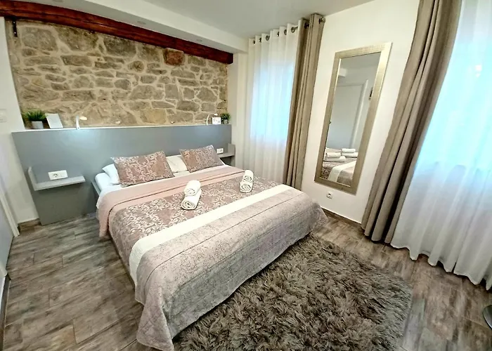 Studio Pomalo/ Take It Easy Split